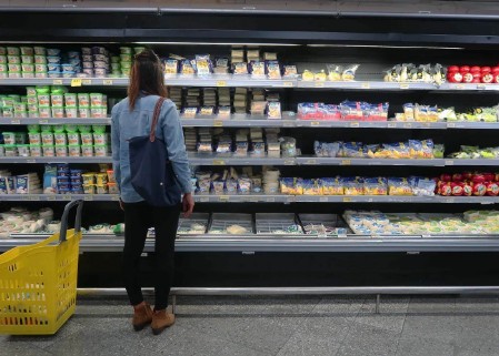 Halloumi sales in Markets