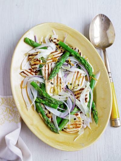 Halloumi with brocolli salad