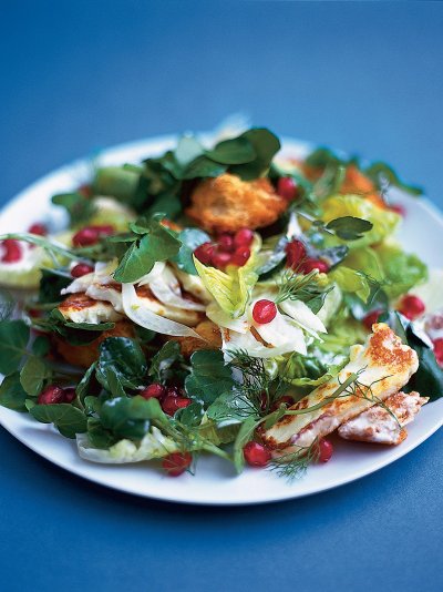 Halloumi salad with pomegranate and mint